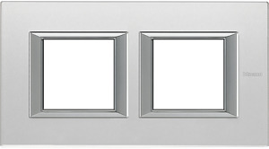 RAMKA PROSTOKĄTNA POZIOMA 2X2 MODUŁY MIRROR GLASS AXOLUTE - HA4802M2HVSA - LEGRAND