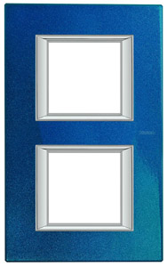 RAMKA PROSTOKĄTNA PIONOWA 2X2 MODUŁY BLUE MEISSEN AXOLUTE - HA4802/2BM - LEGRAND