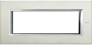 RAMKA PROTOKĄTNA 6 MODUŁÓW BRUSHED ALUMINIUM AXOLUTE - HA4806XC - LEGRAND