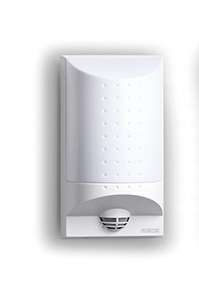 LAMPA Z CZUJNIKIEM RUCHU I ZMIERZCHU UDERZENIOODPORNA L 870 B  - ST643218 - LANGE ŁUKASZUK